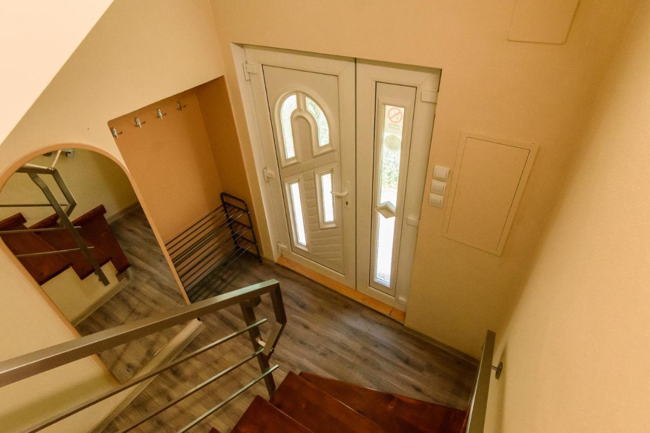 Apartman Elegant 2 Bešeňová Exterior foto