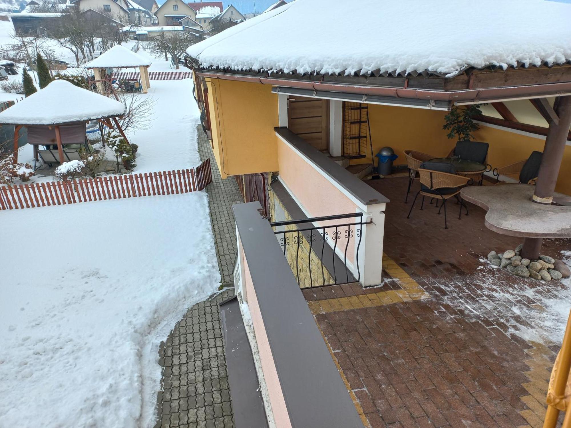 Apartman Elegant 2 Bešeňová Zimmer foto